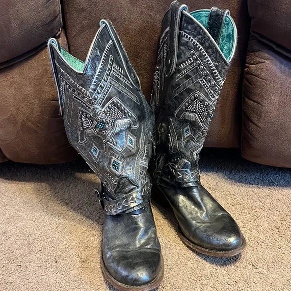 Corral Boots - Picture 2 of 7